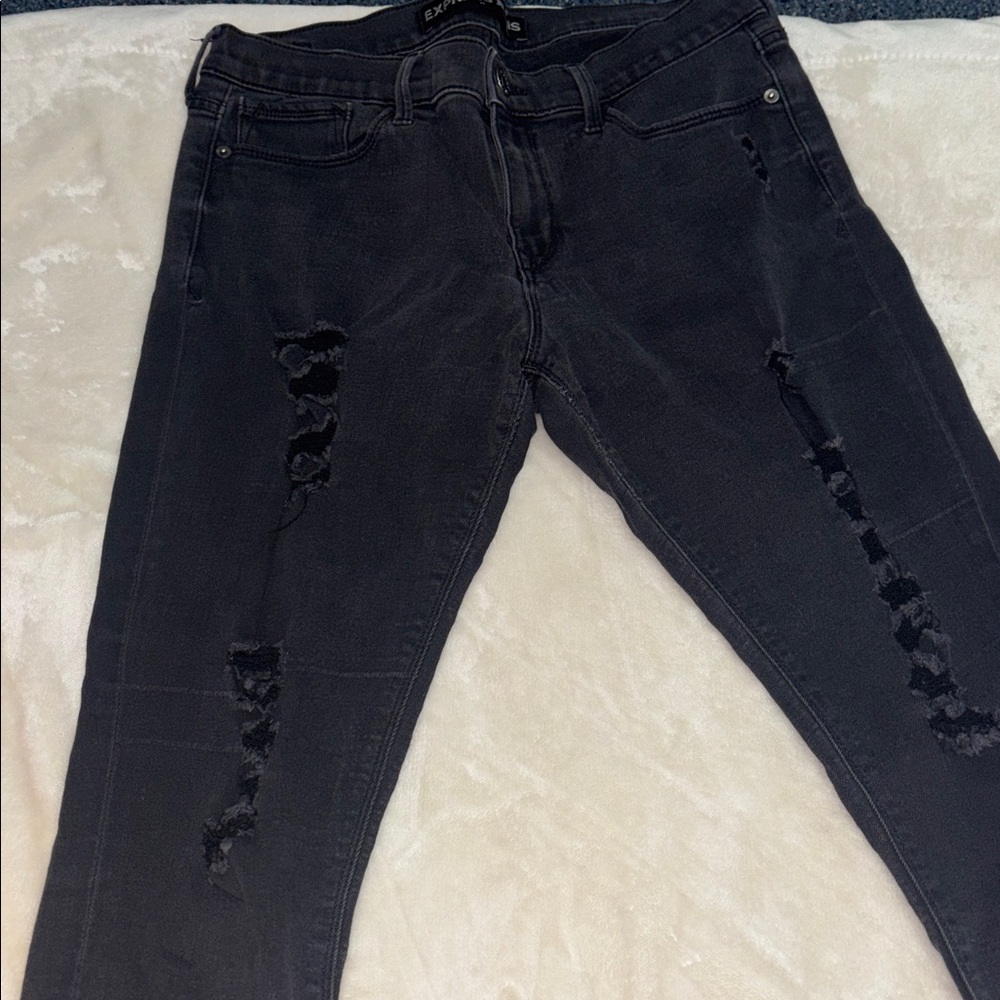 Distressed Jeans - Picture 2 of 5